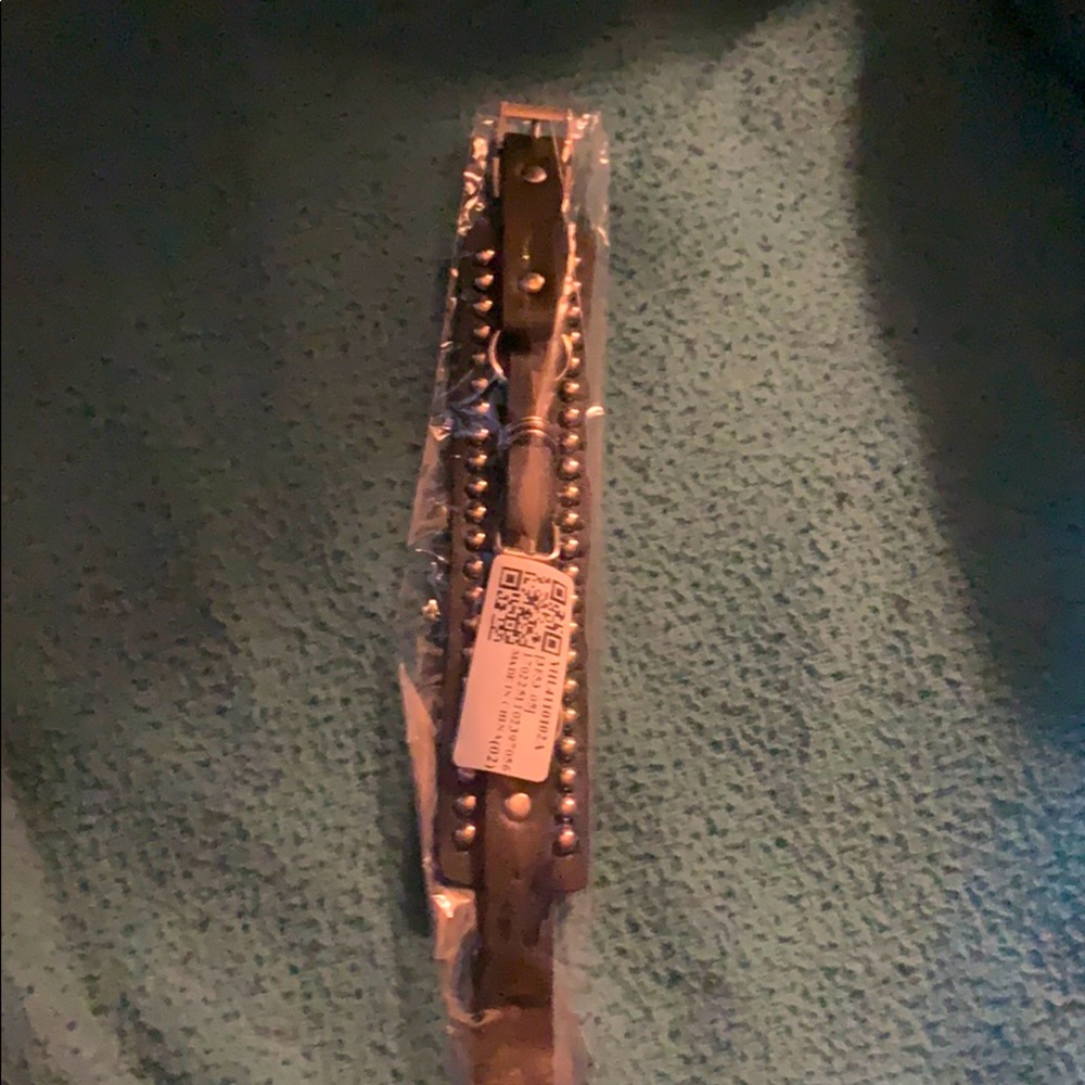 $3w/purchase 🛍NWT UNISEX Black studded bracelet